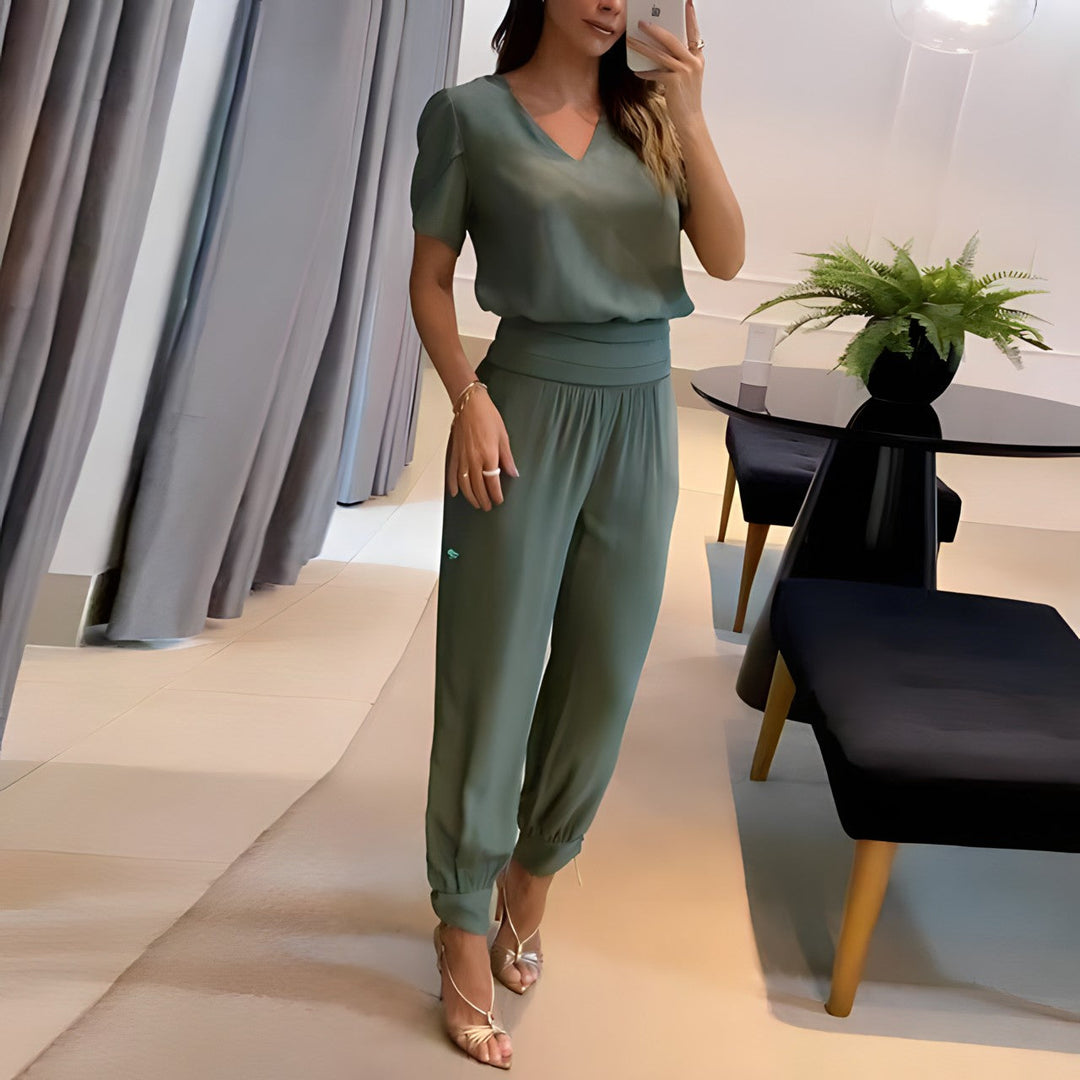 Jelena™ | Fashionable Blouse and Trouser