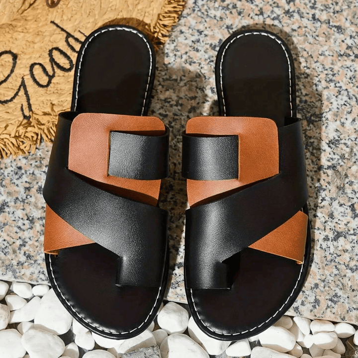 SoleMuse™ Two-Tone Comfort Slides